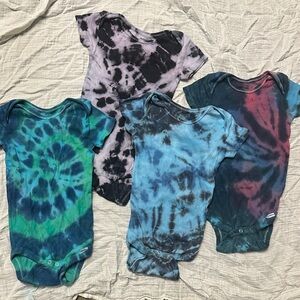 Well made with love, Tie-Dye onesies.Set - Blue, Green, Purple, grey